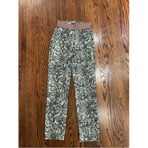 Women's Riani Pants Size 4 Green Snake Print